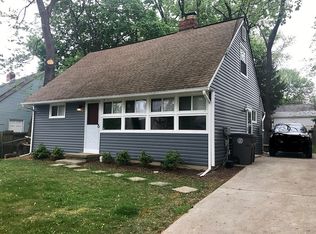 5710 Crawford Dr, Rockville, MD 20851