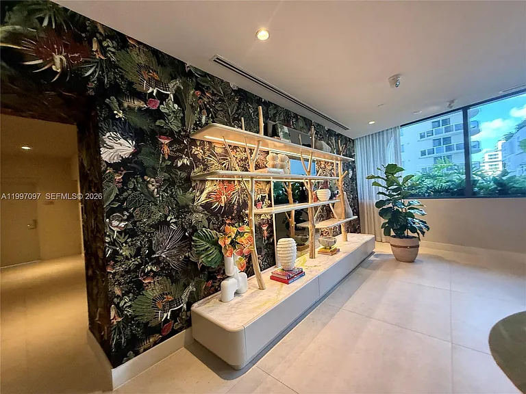 700 NE 24th St #606 — Photo 49