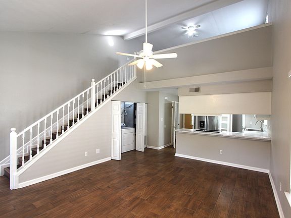 2nd image of 2534 Golden Park Ln