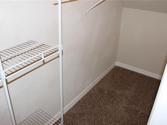 5th image of 303 Southern Pecan Cir Unit 103