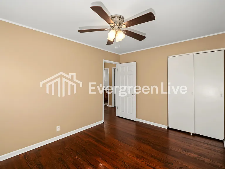 8104 E 90th Ter — Photo 11