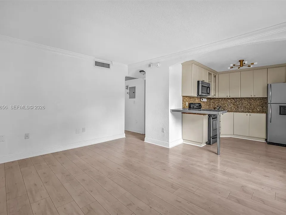 3245 Virginia St #24