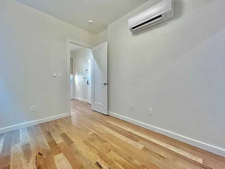 524 W 134th St #1D — Photo 7