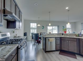 32 McIntyre Way, Chesterfield, NJ 08515