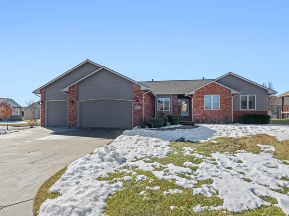 1301 N Forestview Ct, Wichita, KS 67235