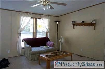 3rd image of 6536 E Hill St
