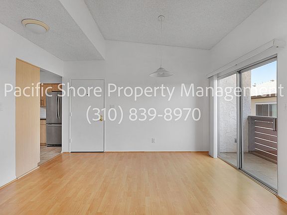 5th image of 1043 12th St APT 8