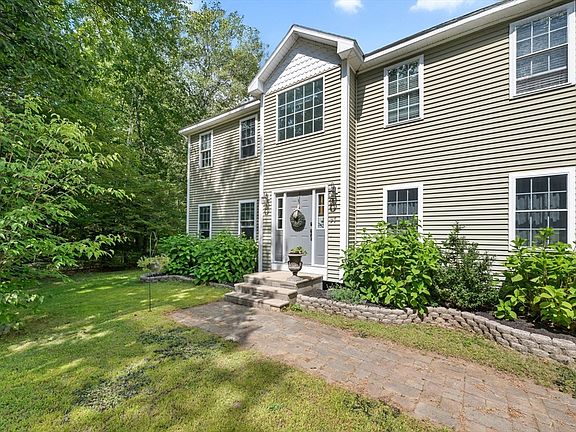 4th image of 97 Apple Rd