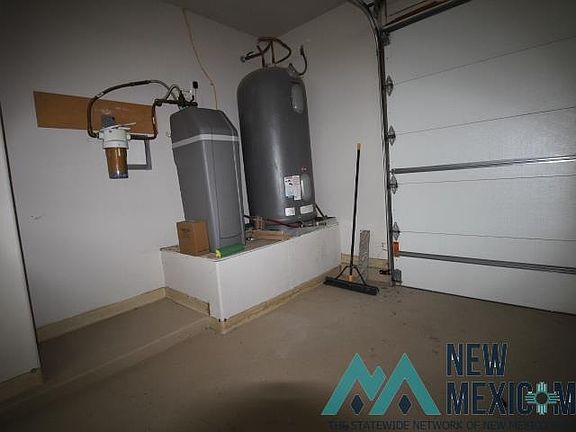 3rd image of 3303 McPherson Rd