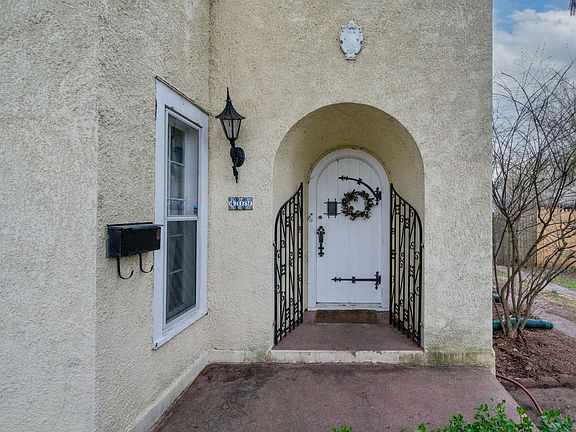 2nd image of 409 Wakewa Ave