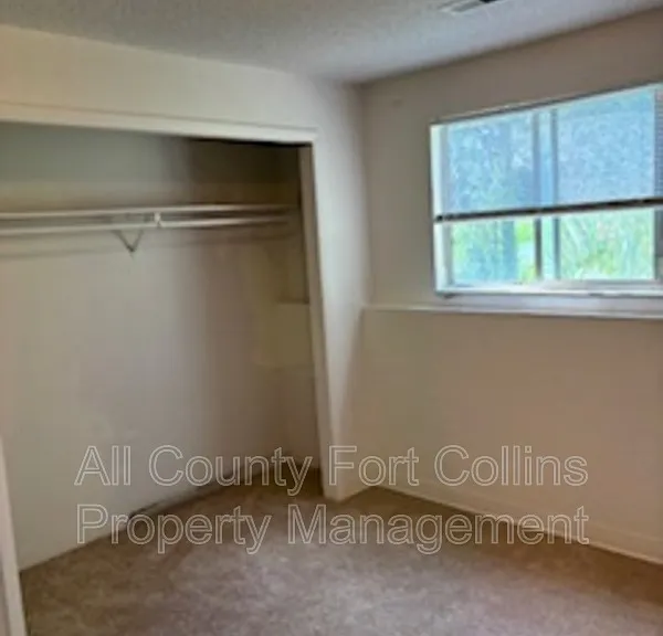1990 Dorset Dr — Photo 8