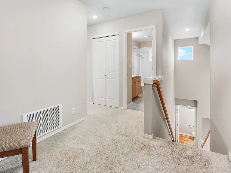 18849 NE 62nd Way — Photo 21