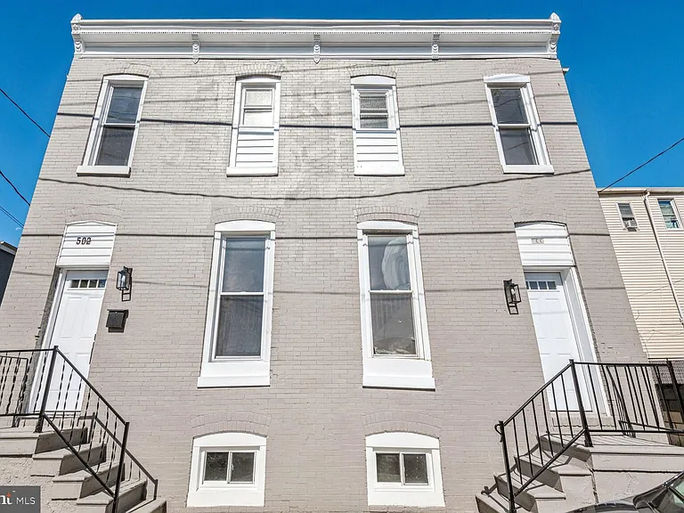 502 S Haven St — Photo 13