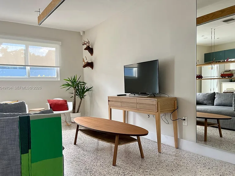 451 SW 24th Rd #2 — Photo 4