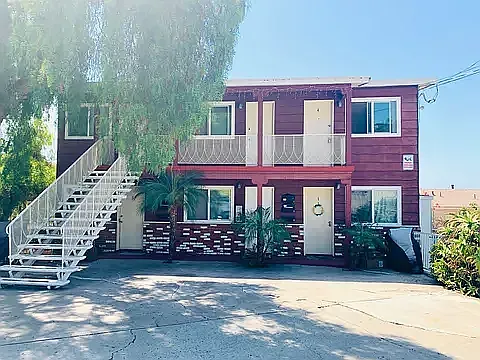 1527 Linwood St #2 Photo 1