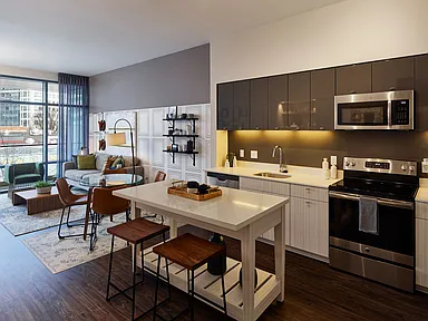 Solaire 8250 Apartments