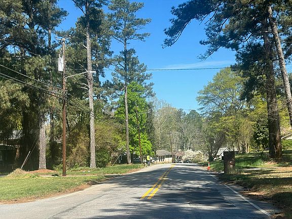 4th image of 4143 Moore Rd