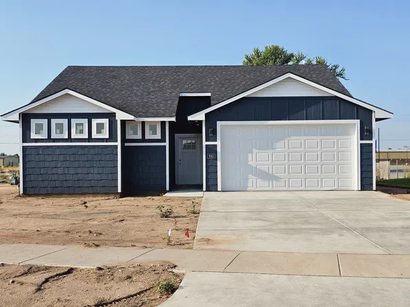941 N Arrowhead St, Clearwater, KS 67026