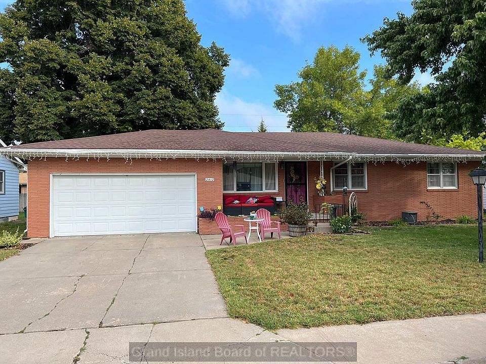 1st image of 2412 W Phoenix Ave