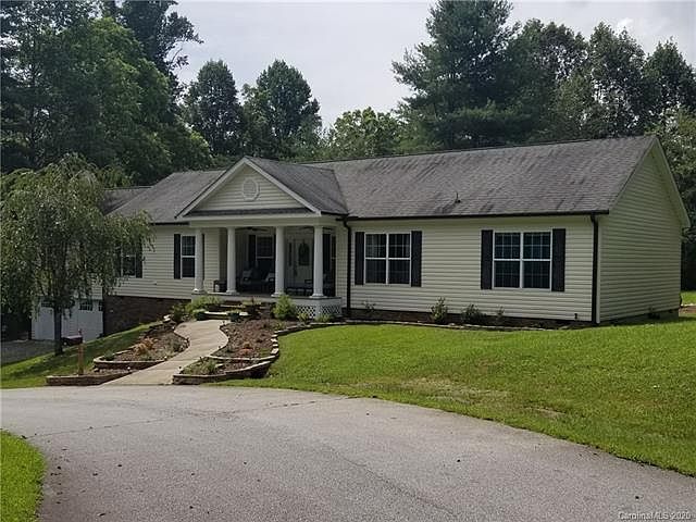 1st image of 60 Apple Meadow Ct