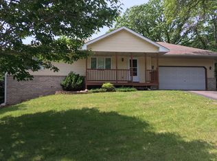 19102 Evans Cir NW, Elk River, MN 55330