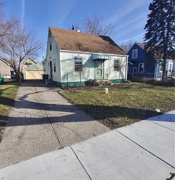 1st image of 103 Texas St