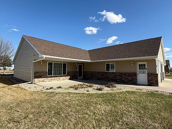 2nd image of 1716 Thomsen Pl