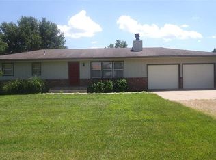 119 NE 62nd St, Topeka, KS 66617