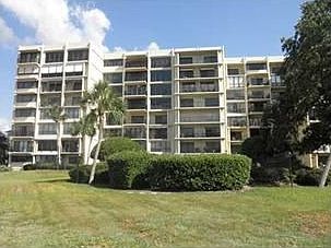 1st image of 5020 Bayshore Blvd APT 403