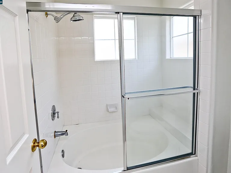 1079 River Rock Ln — Photo 18