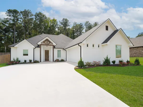 313 Saddle Brook Cir, Hallsville, TX 75650