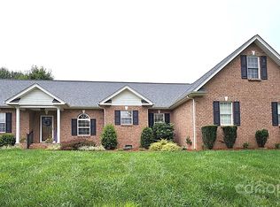 266 Wittenburg Springs Dr, Taylorsville, NC 28681