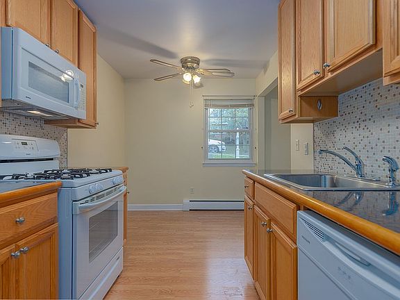 2nd image of 218 Parkside Dr