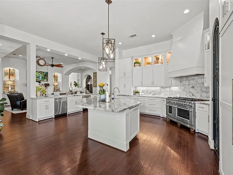 9718 Sabinal River Ct — Photo 9