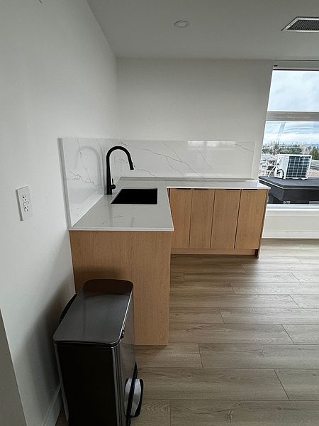 Surrey Apartment for rent - 1 Bedroom — photo 10