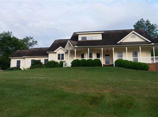 825 Creek Rd, Newport, PA 17074