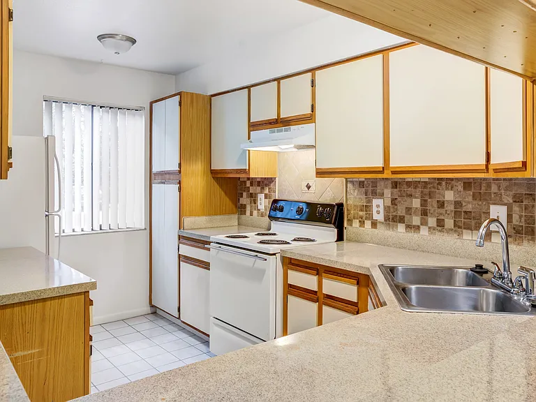 11110 Atlantic Blvd — Photo 26