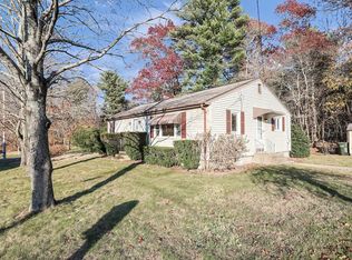 8 Masson St, Westport, MA 02790