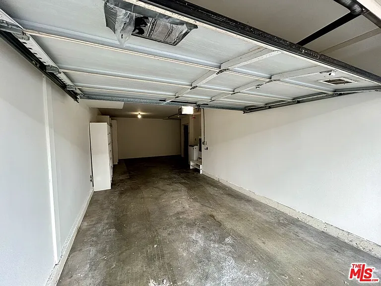 5145 Yarmouth Ave #25 — Photo 14