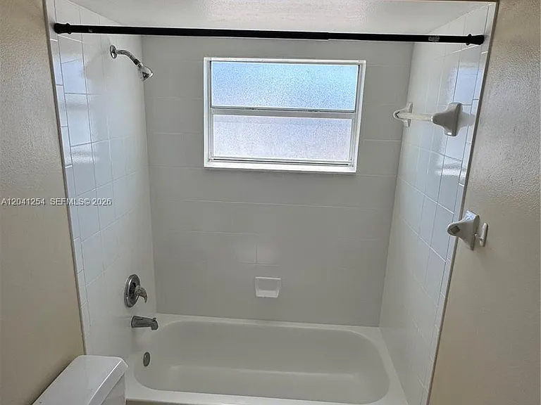 2399 Harbor Town Dr — Photo 12