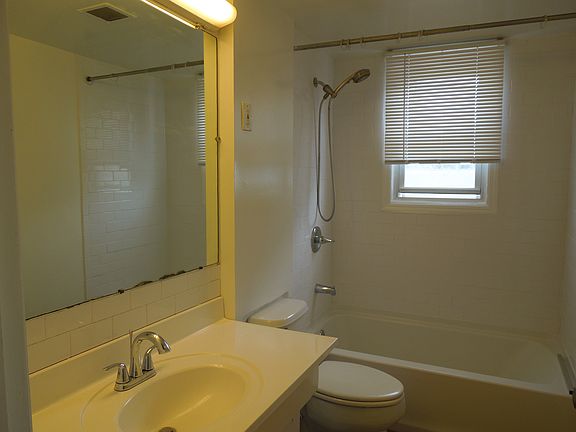 5th image of 10 8th St #1