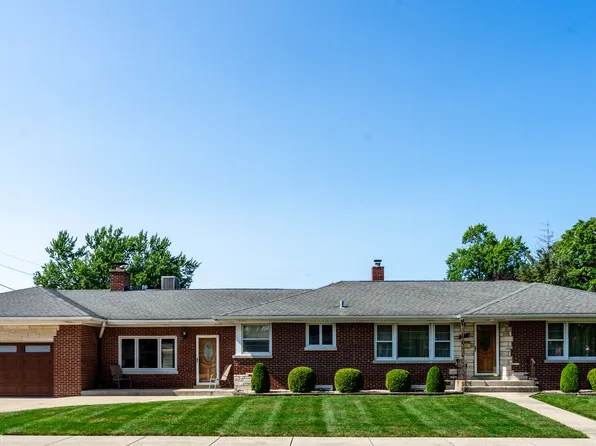 1701 Walton St, Melrose Park, IL 60160