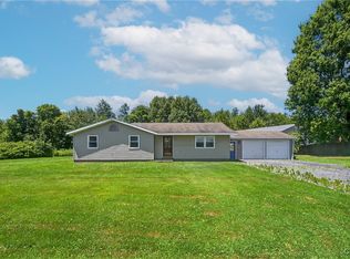 11 Sunrise Dr, Hannibal, NY 13074