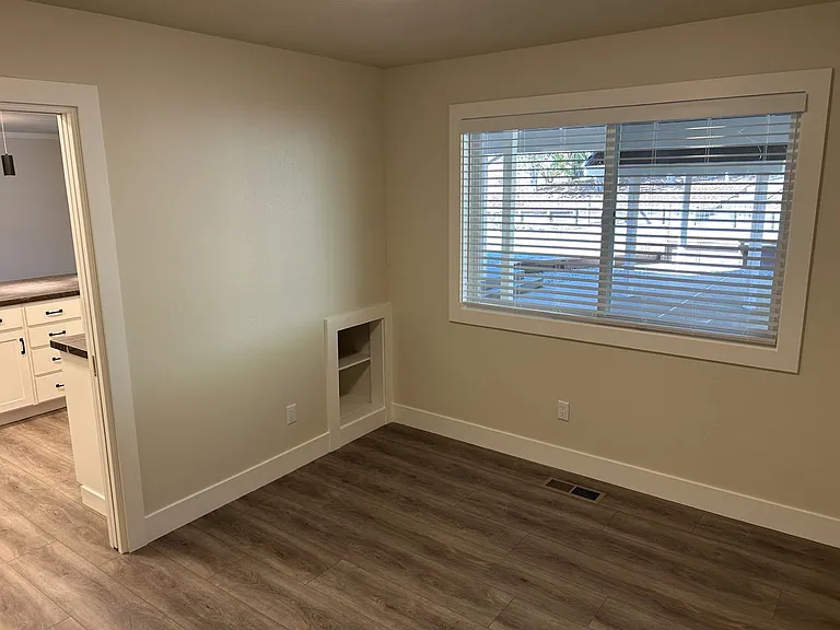 85 Jackson Dr — Photo 16