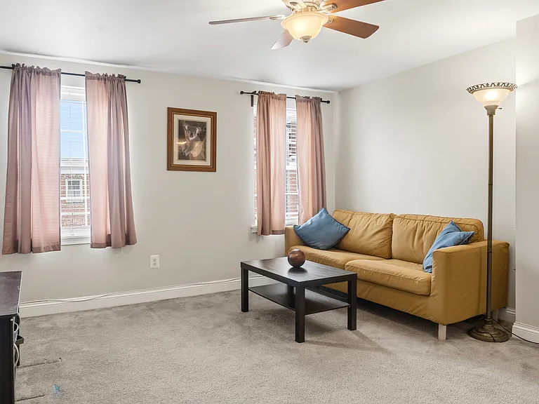 2040 Orleans St — Photo 13