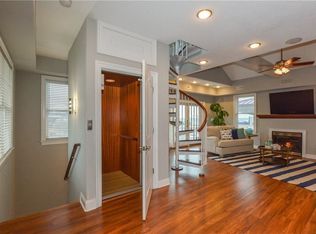 213 16th St, Virginia Beach, VA 23451