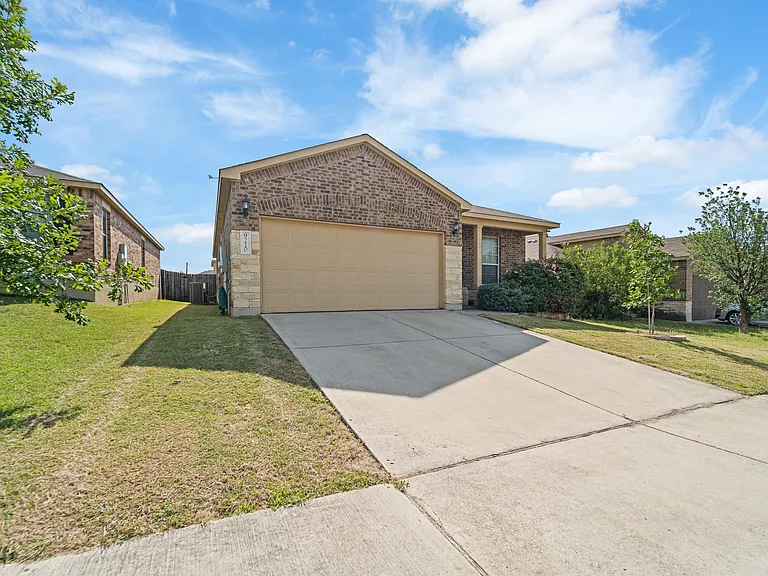9210 Sandyford Ct — Photo 3