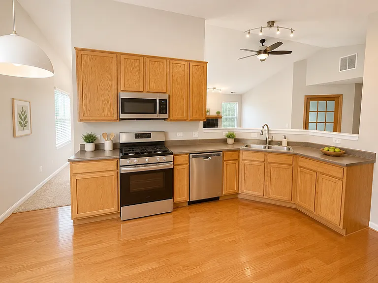 24230 W Walnut Cir — Photo 5