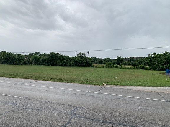 2nd image of 2321 Junction Hwy
