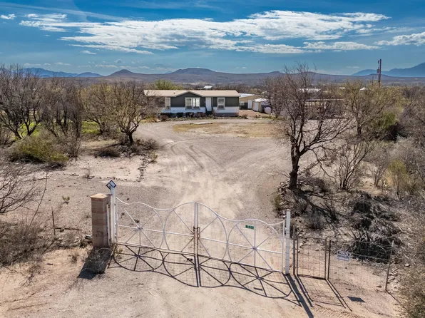 1886 E Robins Roost Trl, Huachuca City, AZ 85616